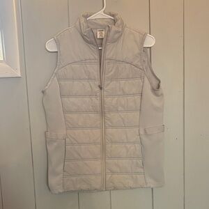 Avia Women's Activr Light Gray Quilted Vest size L (12-14)